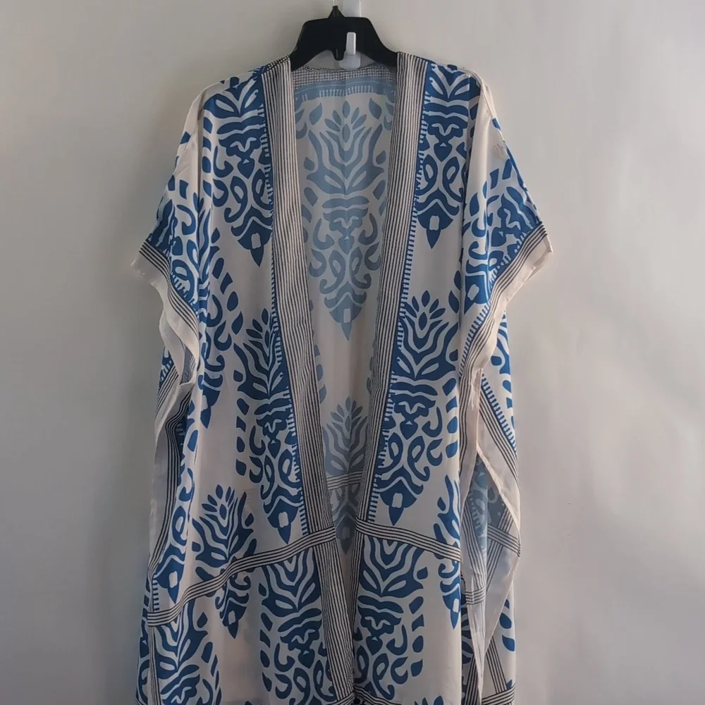 Blue and White Patterned Kimono